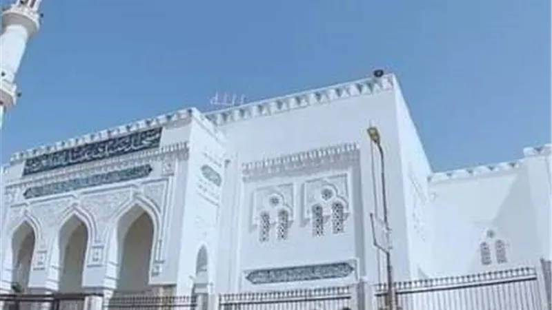 مواقيت الصلاة في محافظة السويس اليوم الجمعة العشاء  9.21 دقيقة