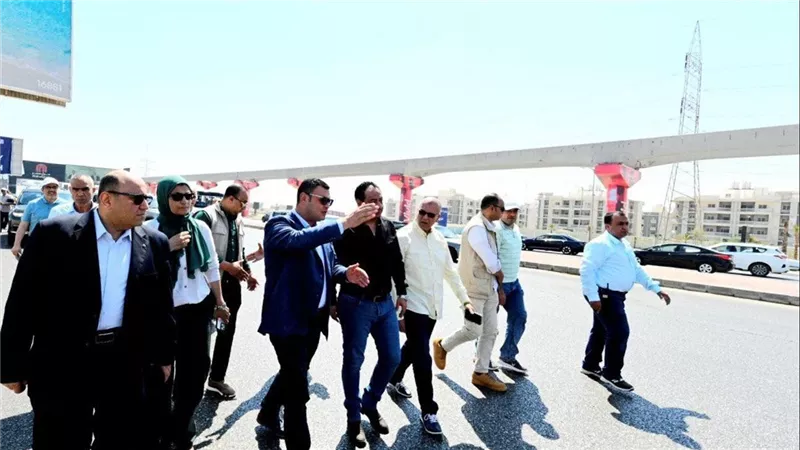 وزير الإسكان يتفقد الأعمال الجاري تنفيذها لتطوير محور 26 يوليو 