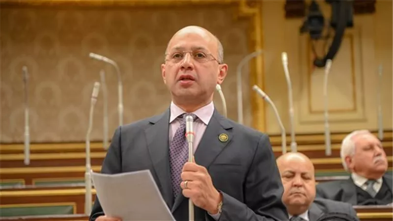 سؤال برلماني بشأن تطبيق الضريبة على الهواتف المستوردة بأثر رجعي