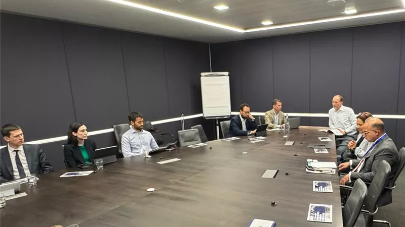 رئيس الرقابة المالية يلتقي ممثلي شركة Jefferies العالمية ومجتمع المال بلندن