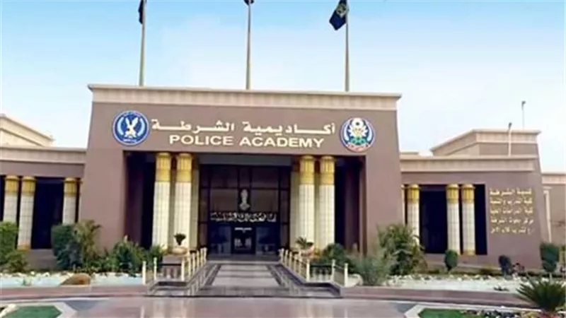 وزير الداخلية يوافق على قبول دفعة جديدة بكلية الشرطة لعام 2025