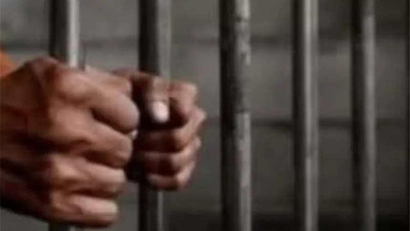 مديرية أمن البحيرة تكشف تورط عاطل ونجله في توزيع المخدرات بمركز بدر