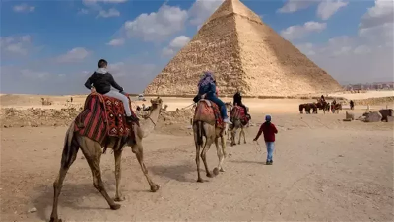 السعودية في مقدمة الدول العربية المصدرة للسياحة إلى مصر في 2025