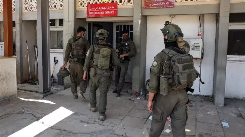 فضيحة دولية..جنديان إسرائيليان يخضعان للاستجواب في أوروبا بسبب جرائمهما في غزة