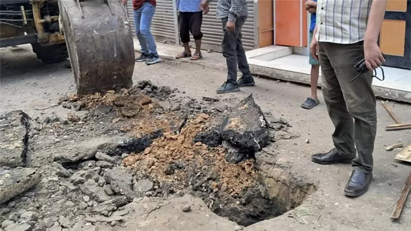 للمره الثانية.. هبوط أرضي متكرر بمنطقة المسجد الكبير بمنية النصر بالدقهلية 