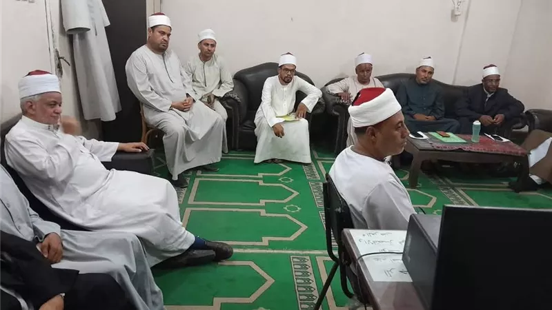 أوقاف قنا تشدد على المتابعة المستمرة ورصد المقصرين في العمل الدعوي