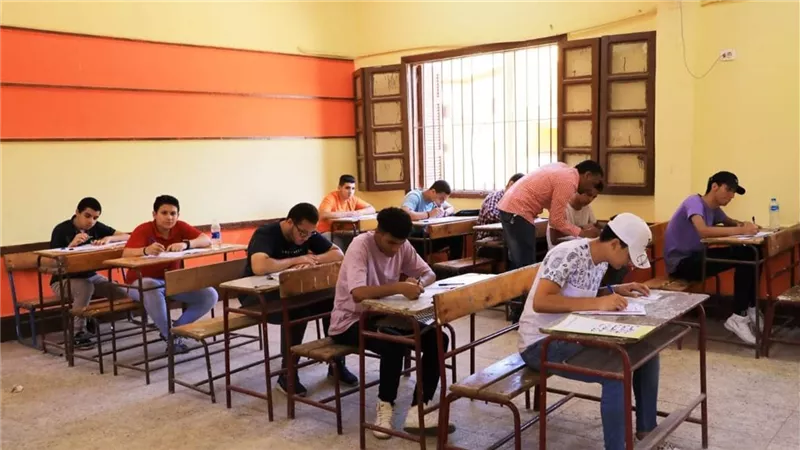 هل يمكن لطلاب الدور الثاني تأجيل امتحانات الثانوية العامة 2025؟