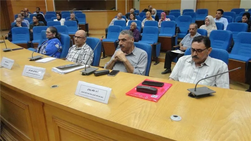 اجتماع لـ البحوث الزراعية لبحث سبل تطوير منظومة تسجيل منتجات الأعلاف 
