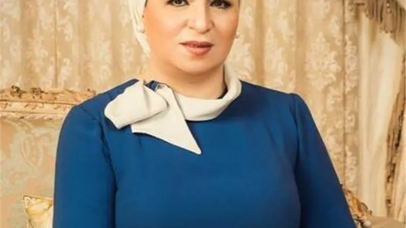 السيدة انتصار السيسي تهنئ المصريين بحلول شهر رمضان  المعظم 