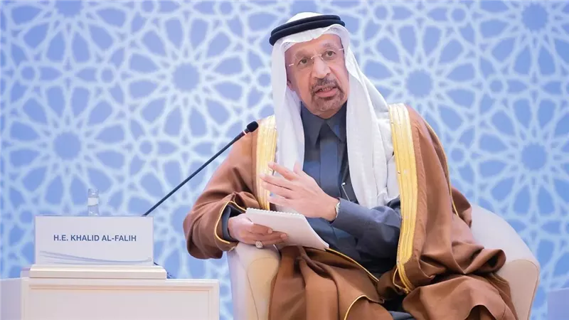 بقيادة «الفالح» .. وفد سعودي يصل دمشق لتوقيع صفقات بـ 4 مليارات دولار