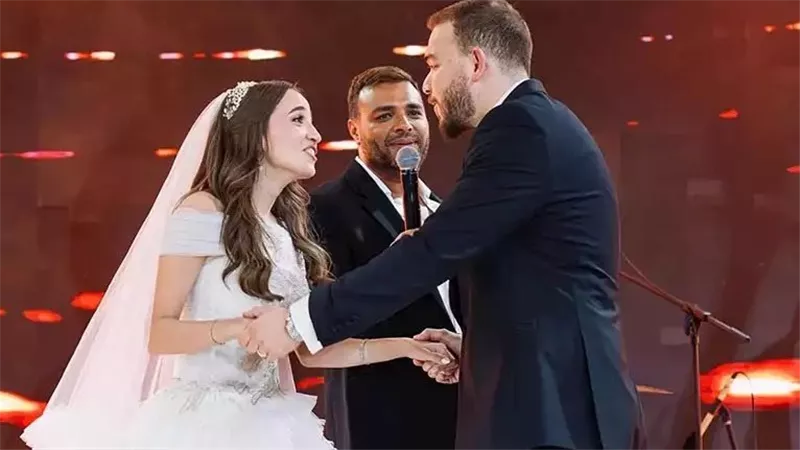 آخرهم شريف الليثي.. حب تحت الأضواء: زيجات فنية لم تصمد طويلًا !