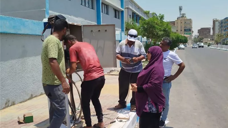 حملات نظافة وكهرباء.. جهود متواصلة للارتقاء بالخدمات بحي الأربعين بالسويس