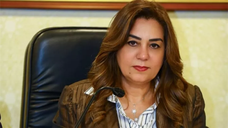 وزيرة التنمية تتلقى تقريراً حول آخر مستجدات المخططات التفصيلية والإستراتيجية