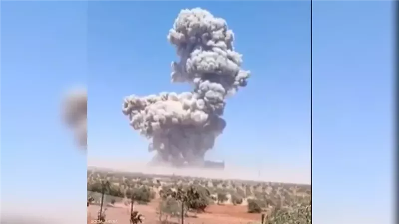 انفجار مرعب يهز إدلب.. سحابة دخان وقتلى وجرحى بينهم أطفال