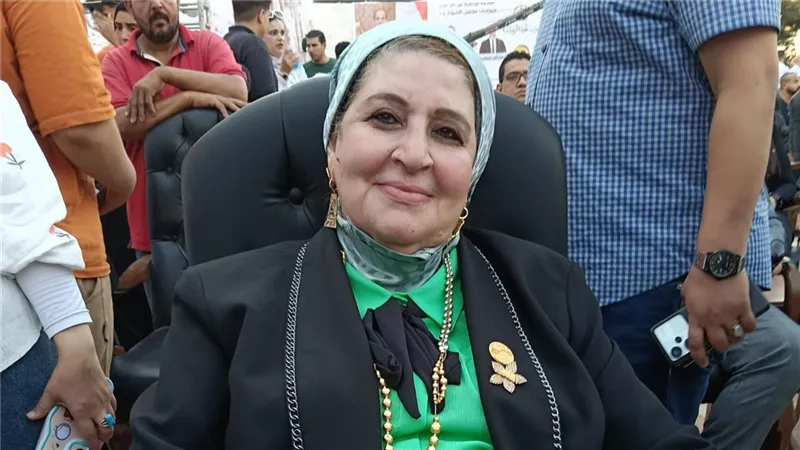 شادية ثابت: 