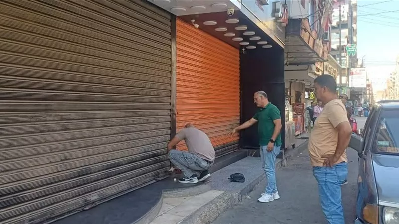 في حملة مكبرة.. غلق وتشميع 44 محلًا تجاريًا بدون ترخيص بالإسماعيلية 