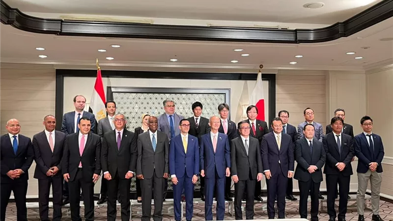الخطيب يلتقي مسؤولي 4 شركات يابانية لاستعراض مشروعاتها وخططها الاستثمارية بمصر