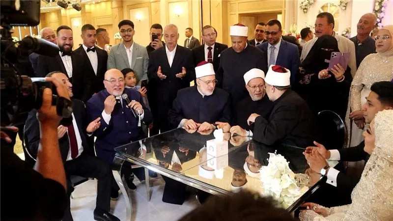 بحضور وكيل الأزهر والمفتي السابق.. عقد قران ابنة وزير الأوقاف السابق 