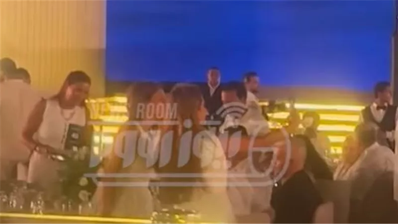 نيللي كريم ورامي رضوان وعصام الحضري في حفل كاظم الساهر بالعلمين الجديدة |فيديو