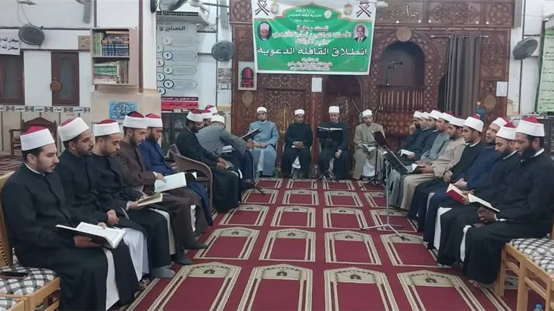 إدارة الوقت مفتاح الناجح.. قافلة دعوية بمديرية أوقاف السويس
