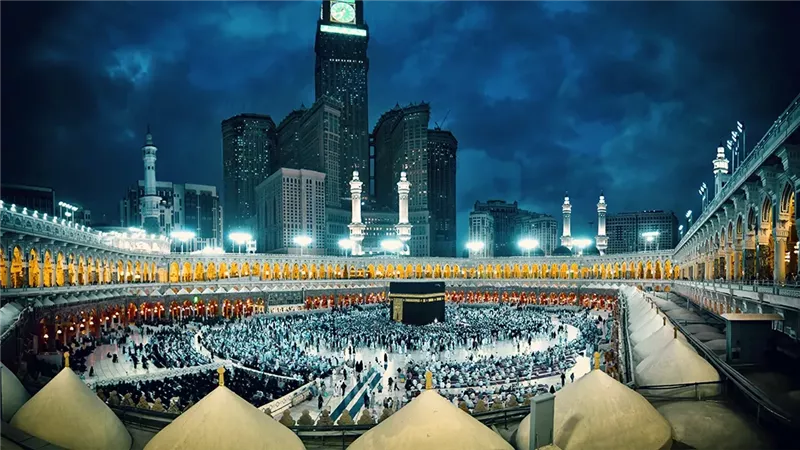 أسعار تذاكر الطيران واشتراطات رحلات العمرة لموسم 1447هـ  