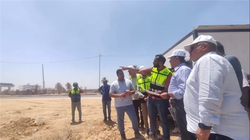 وزير الإسكان يتابع مشروع إنشاء القوس الغربى لمحور اللواء عمر سليمان  