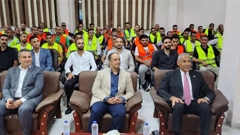 مدير صندوق مكافحة المخدرات يسلم المتعافين شهادات التكريم ويحثهم على الاستمرار 