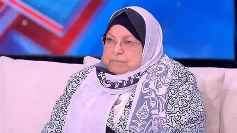 من الخنزير للحشيش.. 8 فتاوى كارثية لسعاد صالح تنتهي بالتحقيق رسميًا
