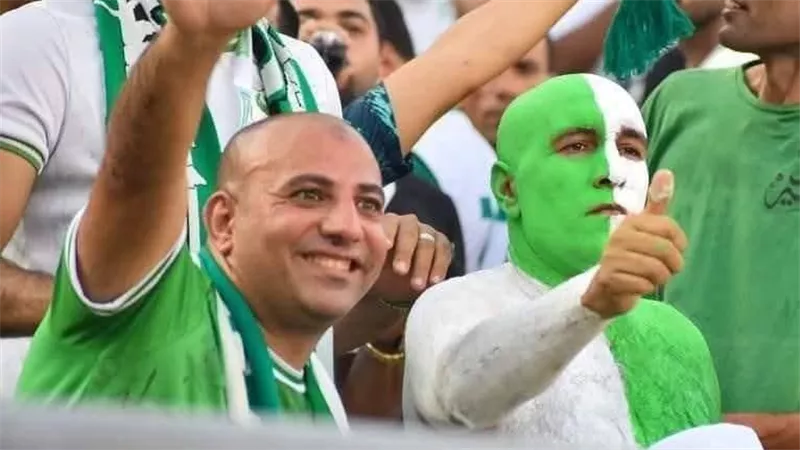 صدمة بين جماهير المصري.. رحيل أشهر مشجع للنادي نتيحة وعكة صحية مفاجئة