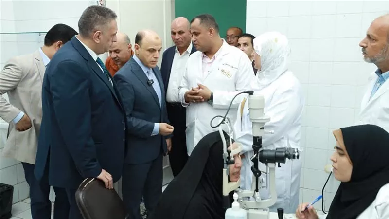 محافظ كفرالشيخ يتفقد مركز طب وجراحة العيون ويشيد بمستوى الخدمات المقدمة