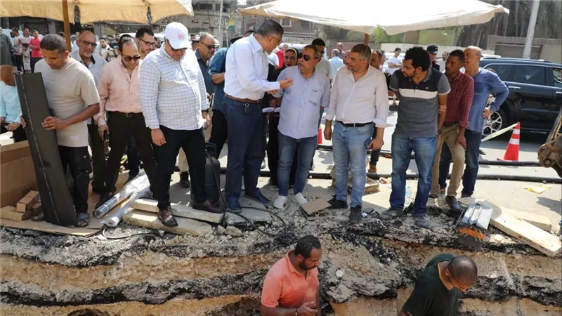 محافظ الجيزة يتابع إصلاح العطل الطارئ بالكابل الكهربائي الأرضي بساقية مكي 