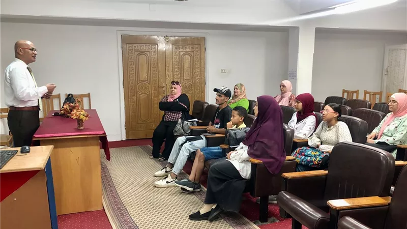 جامعة قناة السويس تنظم برنامجًا تدريبيًا مميزًا حول أنواع الفن التشكيلي