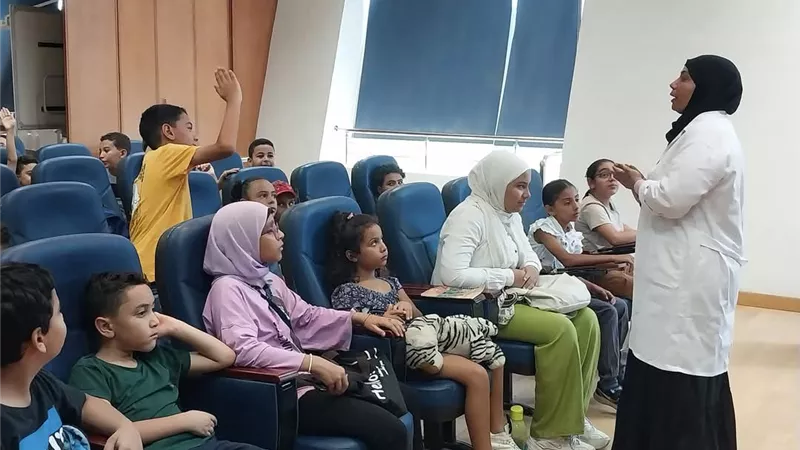 ندوة توعوية باستكشافي السويس حول داء القطط ومخاطر الوجبات السريعة 