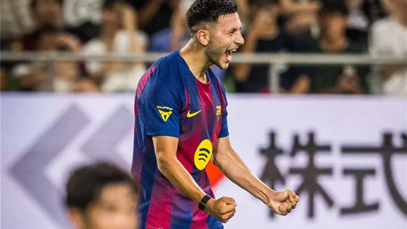 روني باردغجي يخطف الأنظار في برشلونة بعد هدفه في فيسيل كوبي