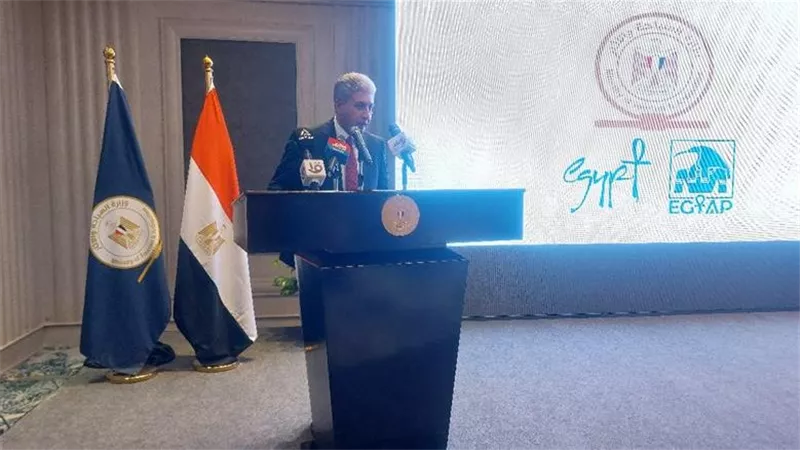 وزير السياحة يطلق أول منصة إلكترونية لتدريب العاملين بالقطاع السياحي المصري