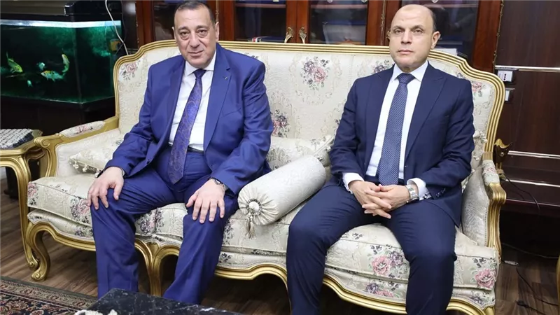 محافظ كفر الشيخ يهنئ اللواء إيهاب عطية على تجديد الثقة مديراً لأمن