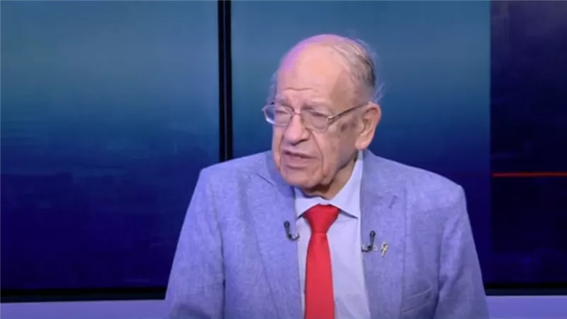 وسيم السيسي: لازم نضع حاجز بين إيد الطبيب وجيب المواطن