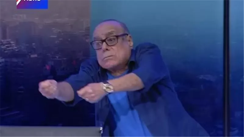 الفنان أحمد نبيل يقتحم 