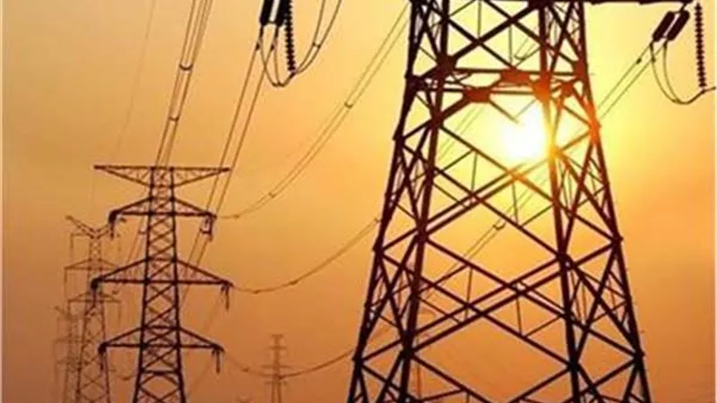 اليوم.. فصل التيار الكهربائي لصيانة محولات شبكة كهرباء الجناين بالسويس 