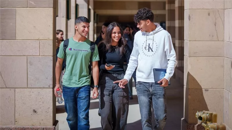 الفرق بين الجامعات الأهلية والحكومية والخاصة 2025 في مصر.. وأيهما أنسب للطالب؟