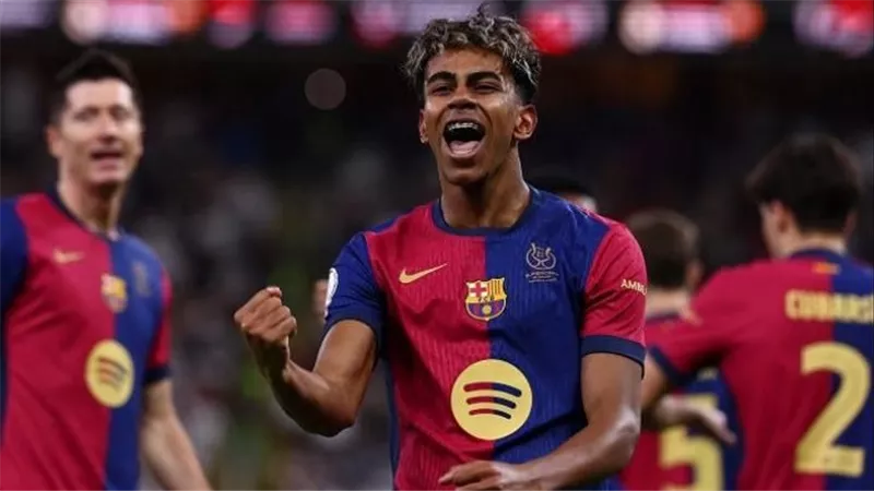 الحرب تشتعل قبل الكلاسيكو.. لامين يامال يفتح النار على ريال مدريد