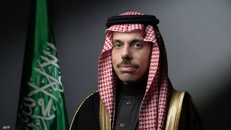 وصول وزير الخارجية السعودي إلى الصين في زيارة رسمية