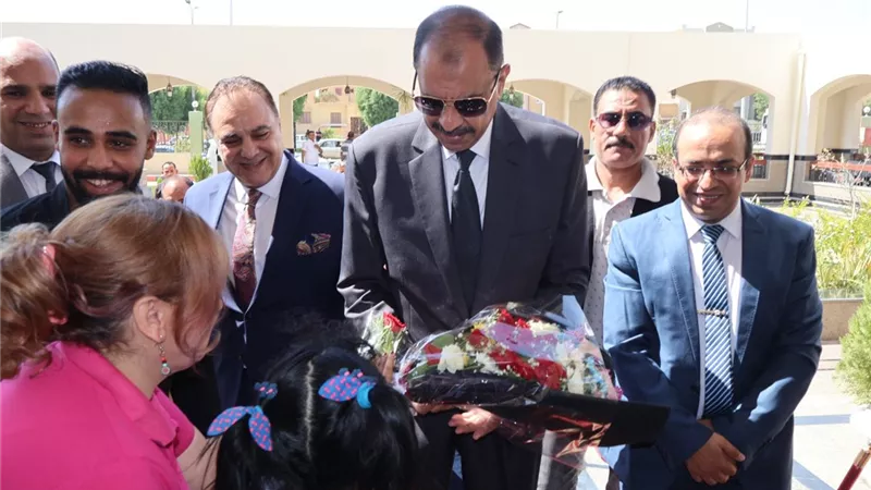 محافظ سوهاج يدشن المرحلة الثالثة من مبادرة 