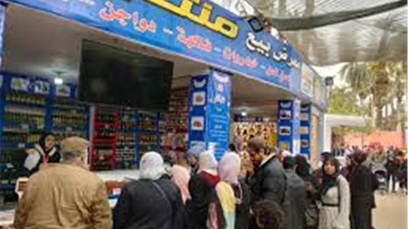 تخفيضات أغسطس تنطلق بدعم حكومي وتجاري.. والدولار كلمة السر
