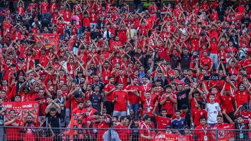 ضمن لائحة العقوبات الموسم الجديد.. ماهى عقوبة «البصق» في الملاعب ؟
