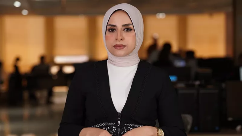 السيطرة على حريق بمركب حاويات قرب رأس غارب دون إصابات