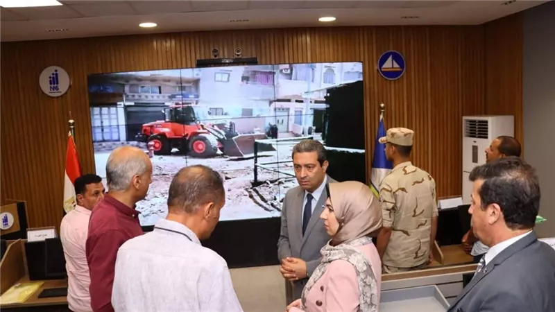 محافظ دمياط يتابع أعمال رفع المخلفات والإشغالات بكفر سليمان