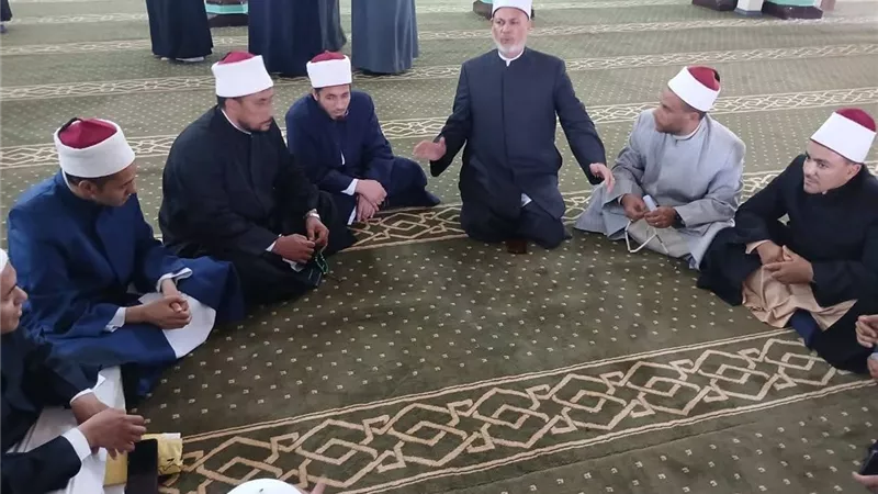 أوقاف بني سويف تطلق حلقات إعداد نادي العلوم لتنمية المهارات
