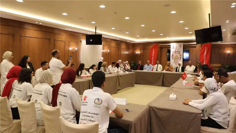 محافظ المنيا: برلمان الطفل منصة للتعبير عن الرأي وتنمية مهارات النشء 