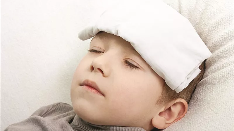 الطب النبوي.. توجيه الهدي الشريف لعلاج الحمى بالماء